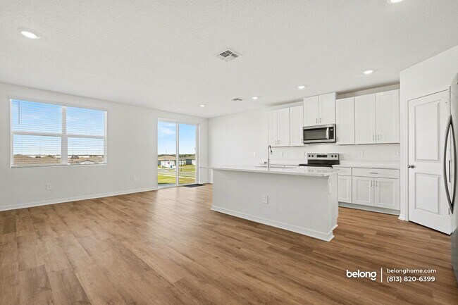 Building Photo - 31599 Wild Grape Ln