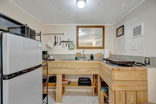 Foto del edificio - 4213 E Yukon St