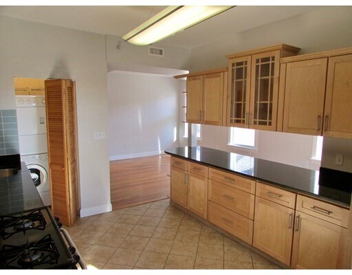 Building Photo - 22 Sewall St