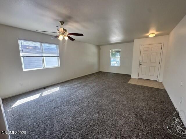 Foto del edificio - 7429 Tallgrass Dr