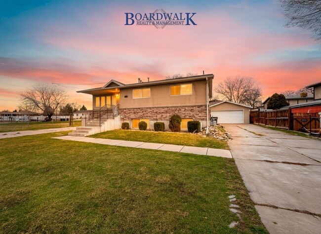 Building Photo - 3140 S 3200 W