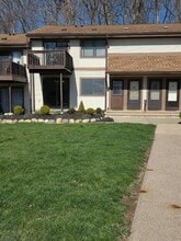 Building Photo - 2007A Stonegate Ln