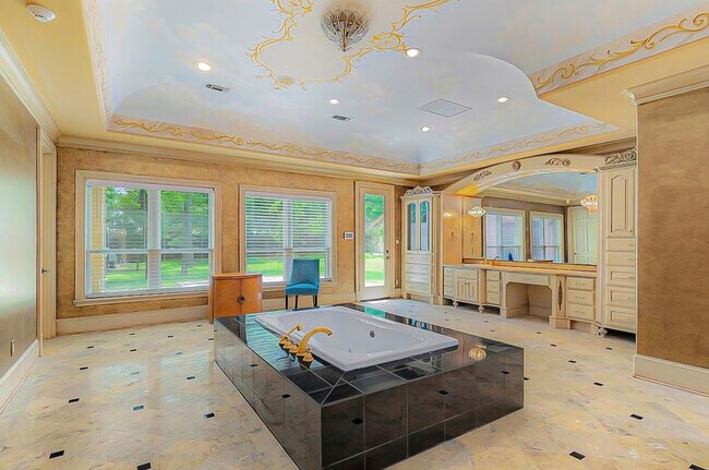 Foto del edificio - 8902 Cypresswood Dr