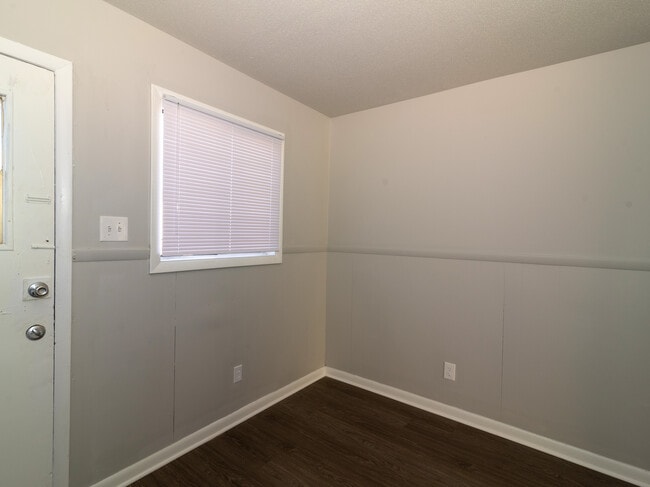 Bedroom - Rosewood Apartments