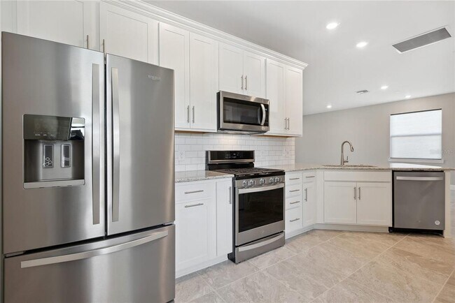 Foto del edificio - 14401 Eagle Branch Dr