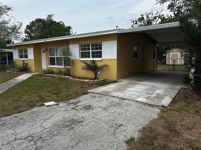 Building Photo - 8933 Narcissus Ave