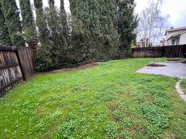 Photo - ADORABLE Rosemont 4/2!!!  PLEASE READ ENTI... House