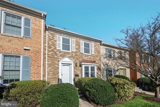 Building Photo - 10222 Arizona Cir