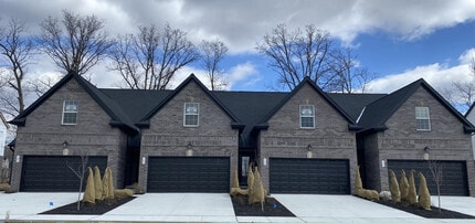 Building Photo - 787 Chase Hanna St