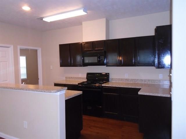 Foto del edificio - 21610 Micheala Way