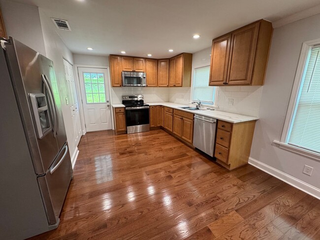 Foto del edificio - 2 Bedrooms, 2 Bathroom - Home in Downtown ...