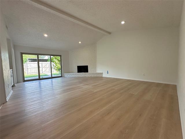 Foto del edificio - 306 Towne House Ln