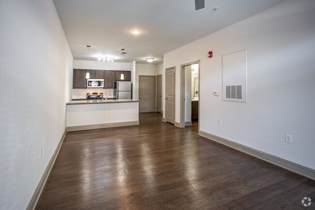 Interior Photo - 811 East Downtown