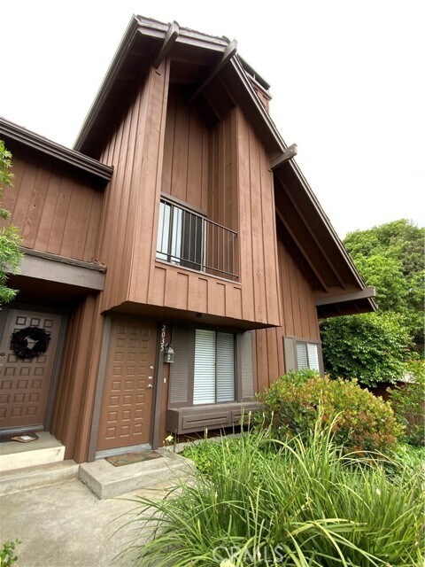 Building Photo - 2035 Stonewood Ct