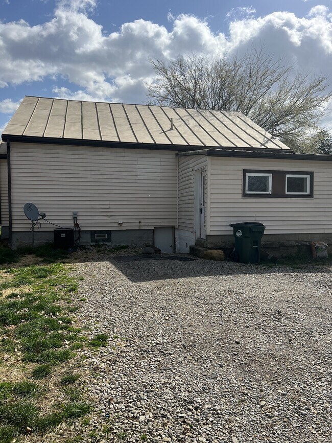 Building Photo - 307 Welch Rd