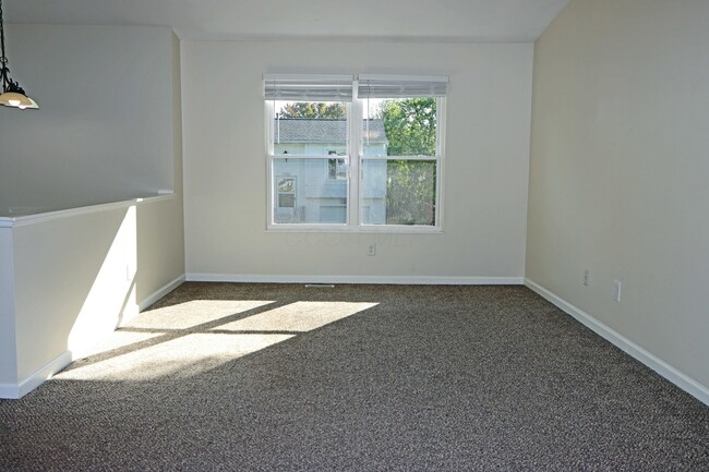 Foto del edificio - 7701 Flynnway Dr