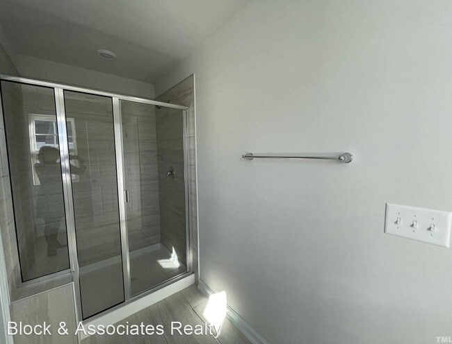 Foto del edificio - 4 br, 3.5 bath House - 1007 Belloak Way
