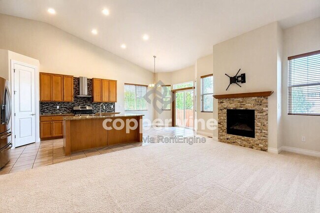 Foto del edificio - 1414 Terra Rosa Ave