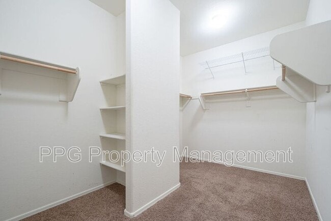 Building Photo - 16371 W Mesquite Dr