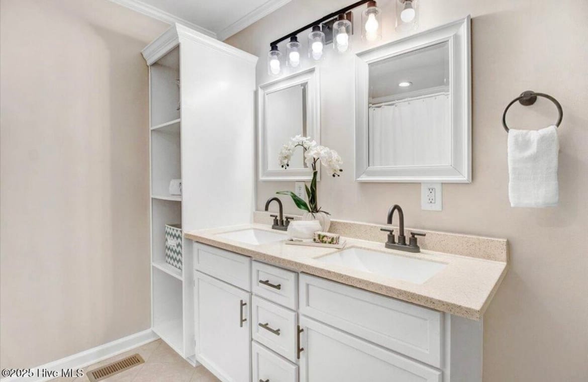 Building Photo - 1676 Tommys Rd