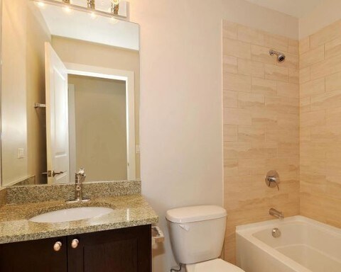 Foto del edificio - 2147 W Evergreen Ave