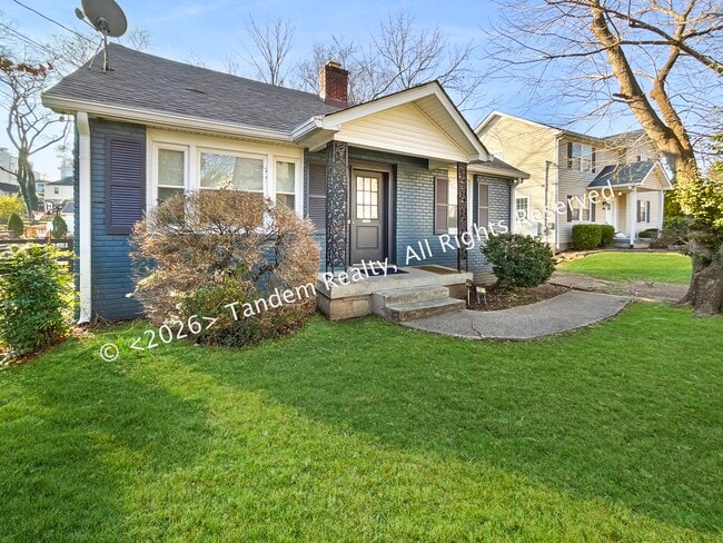 2807 Vaulx Ln