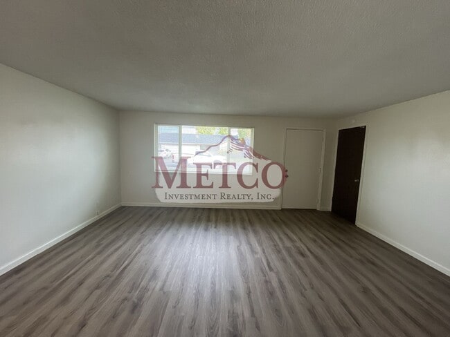 Building Photo - 20903