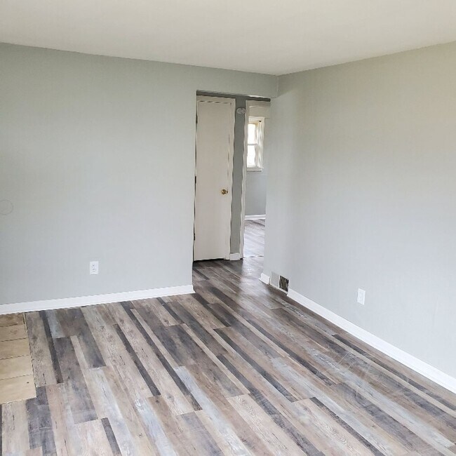 Foto del edificio - 2BDRM HOUSE FOR RENT