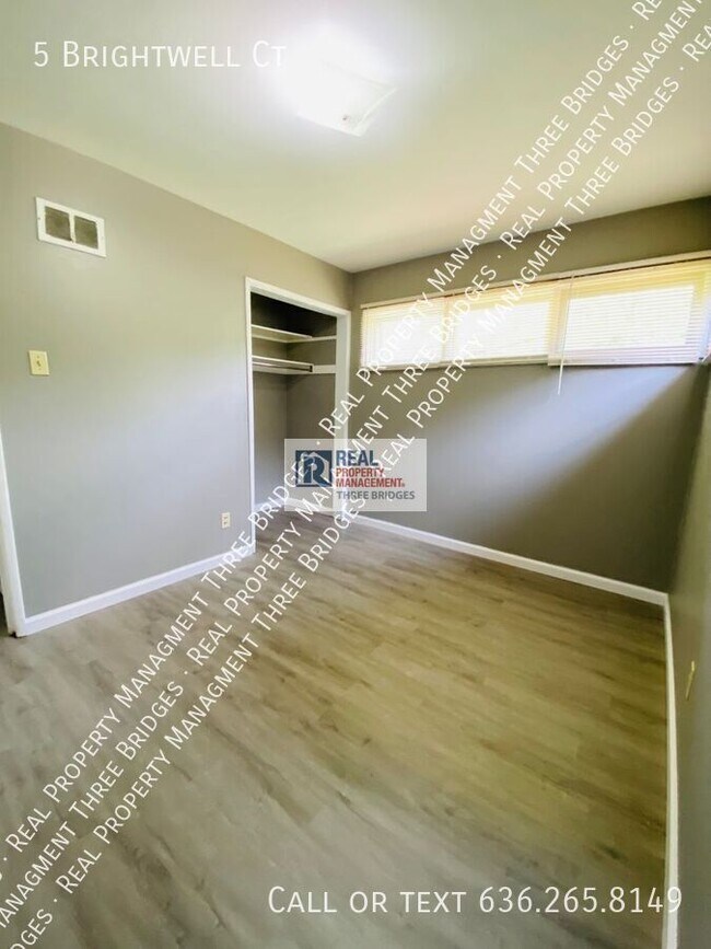 Building Photo - 5 Brightwell Ct