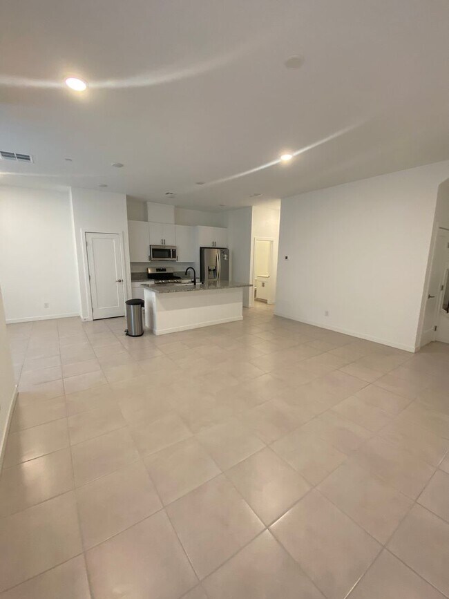 Building Photo - AMERICANA Property Mgmt - New Modern 3 beds - 2 story Townhouse in Inspirada