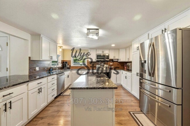 Foto del edificio - 328 Centennial Ln