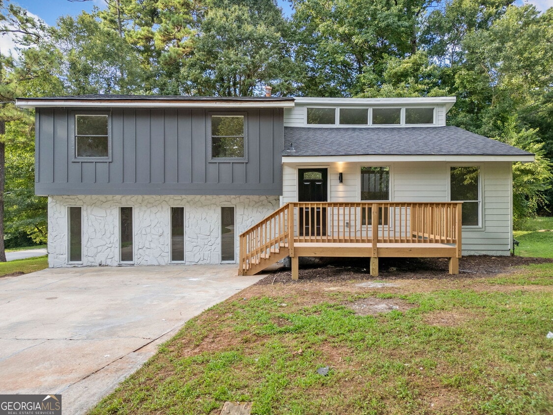 Primary Photo - 4050 Daron Ct