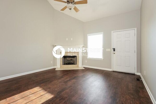 Building Photo - 3 Bedroom Pet-Friendly Home in Antioch, TN with Main Street Renewal