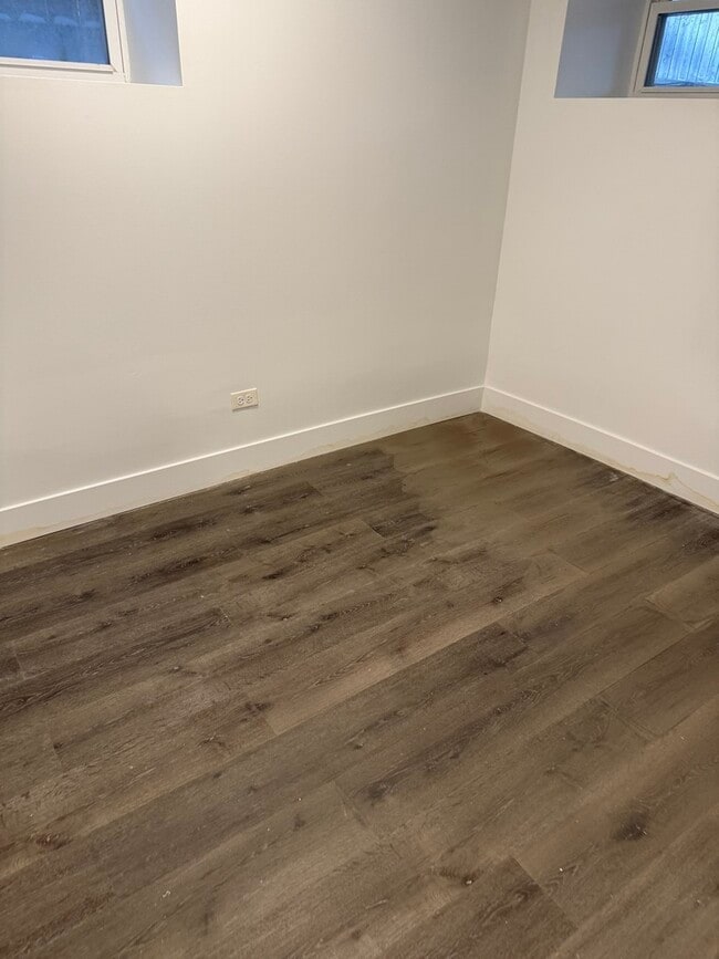 Foto del edificio - 3329 W Van Buren St