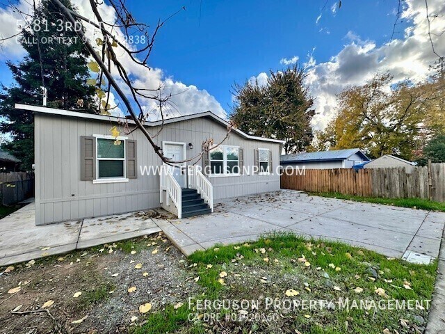 Foto principal - 5381 3rd St