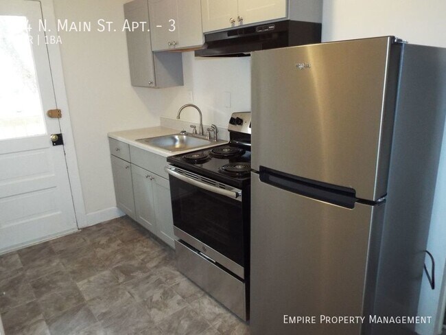 Foto del edificio - 1st Floor: 1 Bedroom/ 1 Bathroom Apartment...