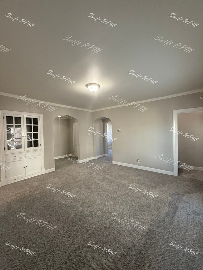 Building Photo - 909 3rd Ave