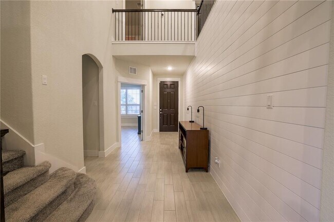 Building Photo - 17600 Chino Ln