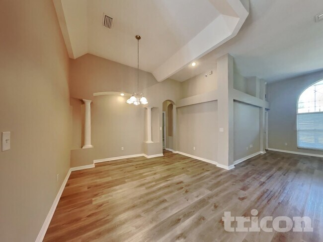 Foto del edificio - 1614 Sand Hollow Ln