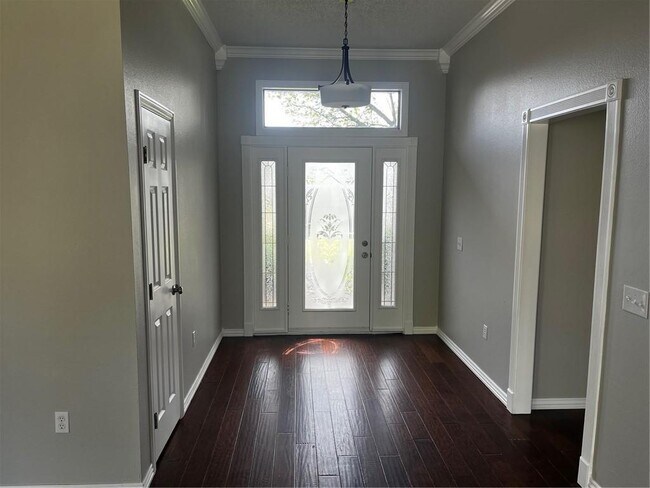 Building Photo - 252 E Colorado Ave