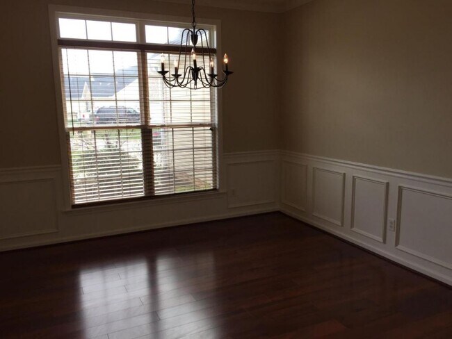 Building Photo - 28 Summer Meadow Rd, Arden, NC 28704