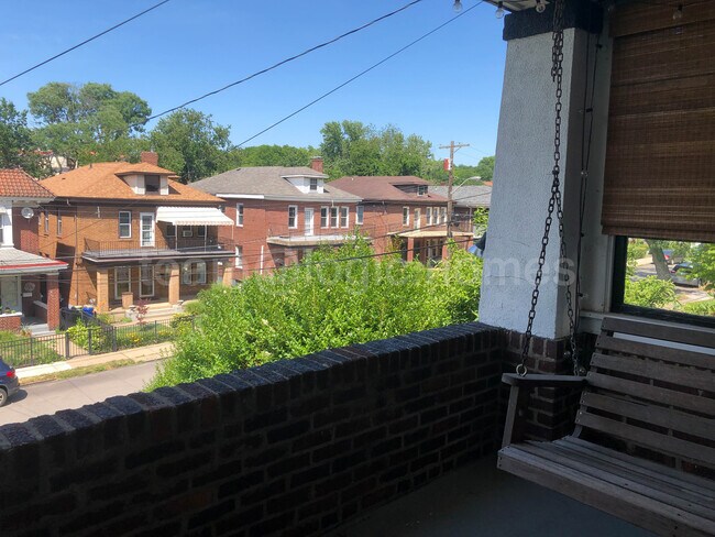 Vista desde el porche - 6354 Alderson St