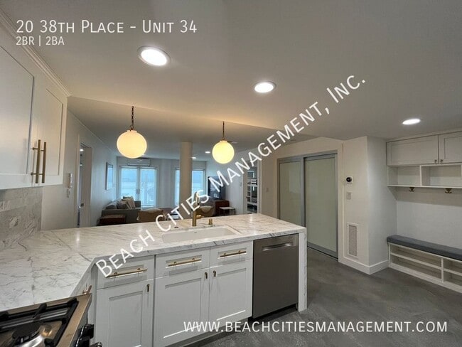 Building Photo - 20 38th Pl