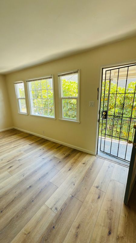 Foto del edificio - 383 Redondo Ave