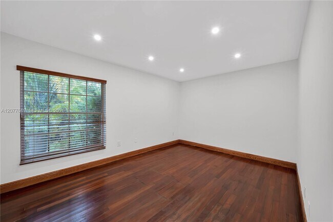 Foto del edificio - 6352 SW 112th Pl