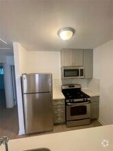 Building Photo - 5718 Eskridge St