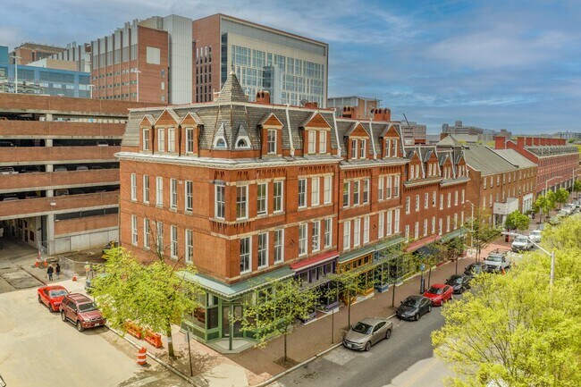 Foto del edificio - 617 W Lexington St