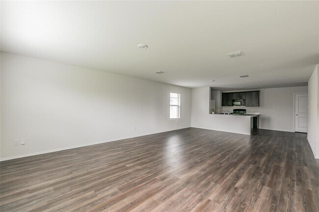 Foto del edificio - 1705 Avery Pointe Dr