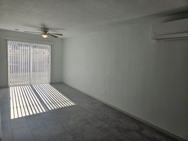 Foto del edificio - 186 Palm Ave.