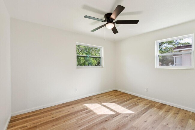 Building Photo - 4818 Dallen Lea Dr